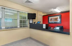 Extended Stay America Select Suites - Newport News - Oyster Point - Lobby