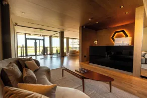 Bravo Hotel - Reception