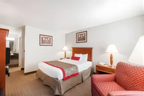  Iberia House & Suites - Zimmer