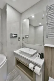 Holiday Inn Manchester - Oldham by IHG - Baño