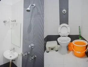 Hotel Royal Palace - Bathroom