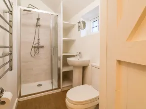 The Stable - Baño