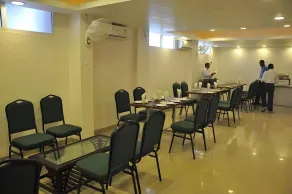 NIRVANA HOTEL - Restaurant