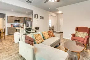 Near Parks, Dining & Shopping! Newnan Family Home - Interior