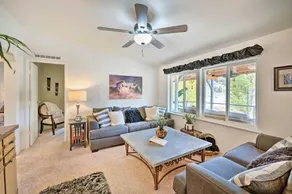 John Day Lakehouse w/ a Great Outdoor Space! - Innvendig