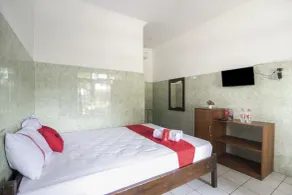 RedDoorz @ Sagan Jogja 2 - Zimmer