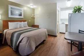 Suburban Studios Winston Salem-University Parkway - Zimmer