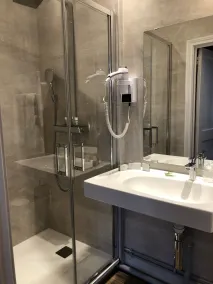 Hotel La Villa Fleurie - Badeværelse