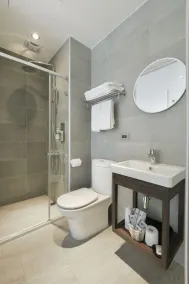 Hotel Hesper HSR Taichung - Bathroom