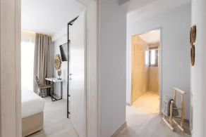 Amalthia Luxury Suites - Zimmer