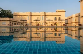 Kesarbagh Palace - Pool