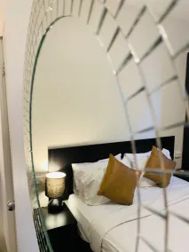 Greenwich Inn Motel - Room
