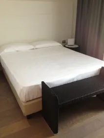 Tag Hotel - Room