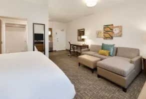 Staybridge Suites - Oklahoma City - Downtown by IHG - Chambre