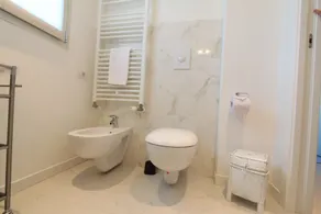 Bellagio Lake Resort Luxury Apartment - Banheiro