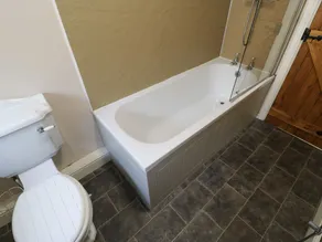 Church Cottage - Bathroom