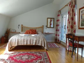 Temple Lodge Club - Camera