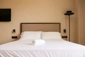 TeneaHome - Escuelas Pías - Zimmer