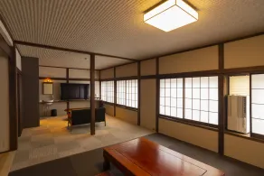 Kusatsu Onsen Eidaya - Camera