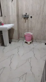 Vrinda Palace - Bathroom
