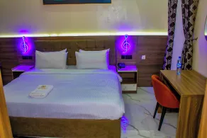 Soulmate Hotels & Suites Ojodu - Zimmer