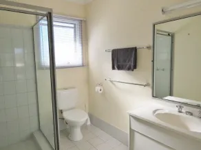 Chapman Court - Bathroom