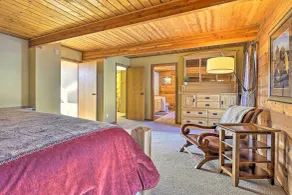 Lodge w/ Indoor Pool, Along Devil's Lake Park - Interiør