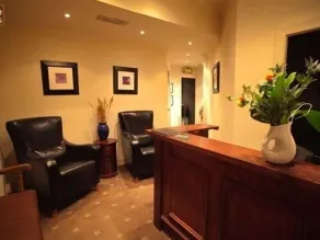 Rab Ha's - Lobby