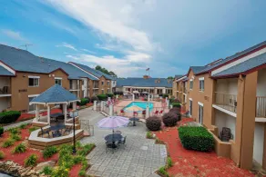 Red Roof Inn PLUS+ & Suites Knoxville West - Cedar Bluff - Pool