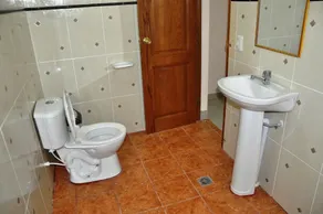 Hostal Butch Cassidy - Bathroom