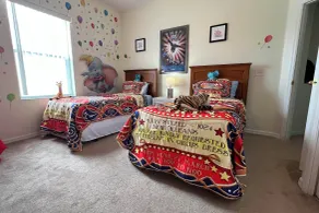8 Mi to Disney! Villa w/ Heated Pool & Games - Interiör
