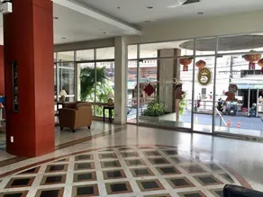 Hatyai Golden Crown Hotel - Entrée intérieure