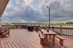 Oceanfront Milford Home w/ View & Boat Access - Interiør