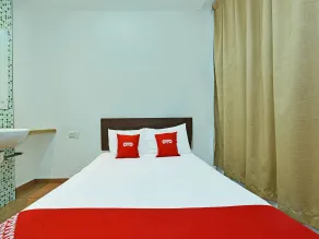 OYO 90559 Ummul Motel C Mart - Værelse