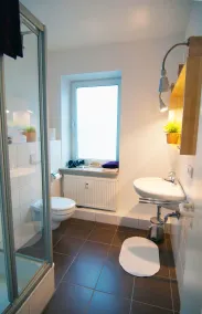 Wertschätzer III - Paulinenstr - Bathroom