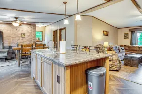 4 Mi to Lake Francis: Peaceful Pittsburg Home - Interior