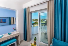 Irene Palace Beach Resort - Vue de la chambre