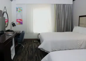 Hampton Inn & Suites Stephenville - Chambre