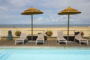 Arc Hôtel Sur Mer - Piscine