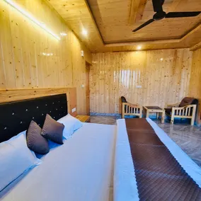 Ekaant Stays - Manali - Room