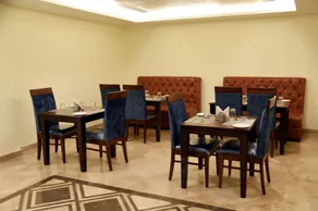 Clarks Inn Suites Katra - Restaurant