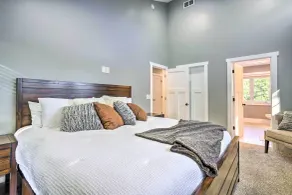 Pet-Friendly Minneapolis Home ~ 6 Mi to Dtwn! - Værelse