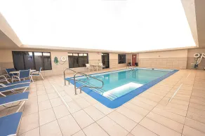 Holiday Inn Express Hotel & Suites East Lansing by IHG - Piscine