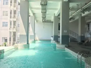Warm Studio Apartment at Harvard Jatinangor - Pool