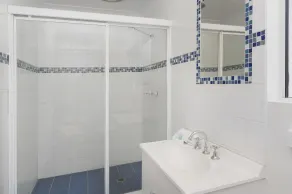 Sunshine Beach Resort - Bathroom