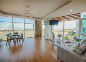 Pariat River Front Hotel - Vistas desde la habitación