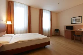 IntercityHotel Berlin Ostbahnhof - Chambre