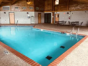 Regency Inn And Suites - Pool