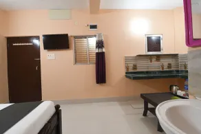 RADHA KRISHNA NIWAS - Room