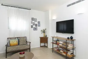 TLV Center by TLV2RENT - Zimmer
